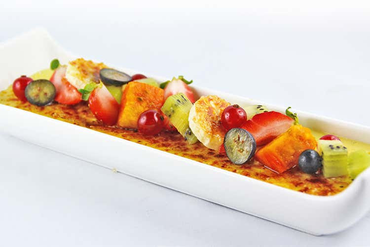 (Catalana gratinata con frutta)