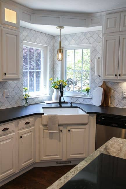 18 Space-Saving Corner Sink Ideas That Are Ideal For Small ...