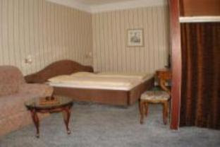 Hotel Am Brillantengrund Reviews