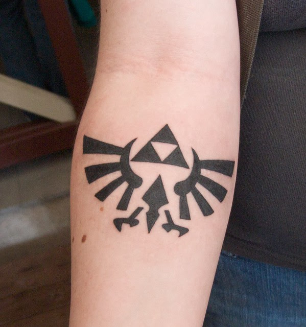 Awesome 1 day old Zelda Tri-Force Tattoo