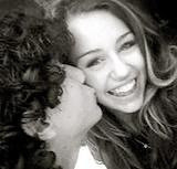 nick jonas and miley cyrus hug