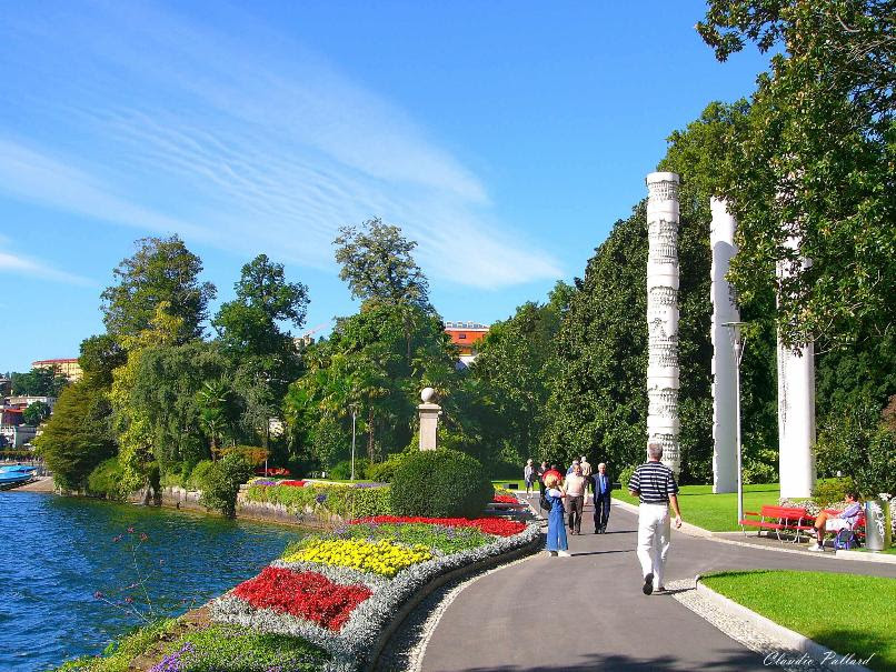  bottom of the lake is more than 200 metres below sea-level. Lago di Como