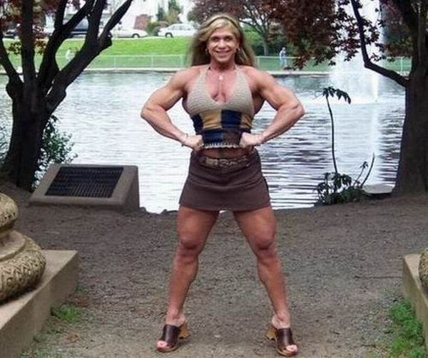 Very Strong Woman (18 pics)