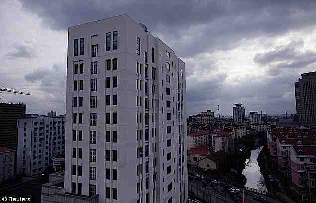 US Reporters Film China's Ministry of Hacking