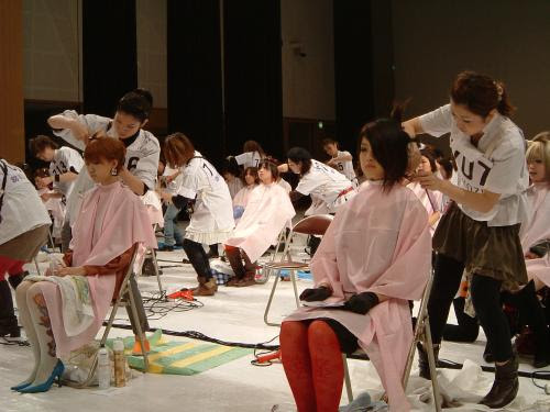 オンラインニュース 第42回高津ヘアフェスティバル 高津理容美容専門学校 新美容出版 Official Web Site
