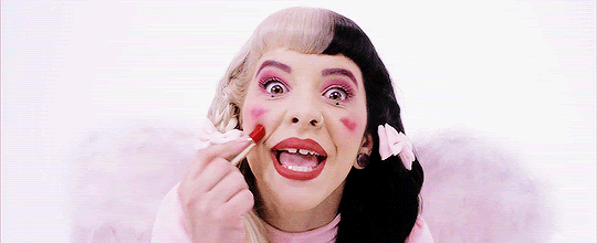 The Signs As Melanie Martinez Gifs - PopBuzz