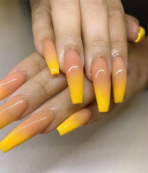 grabbers longnails nails nailporn lemonade yellow