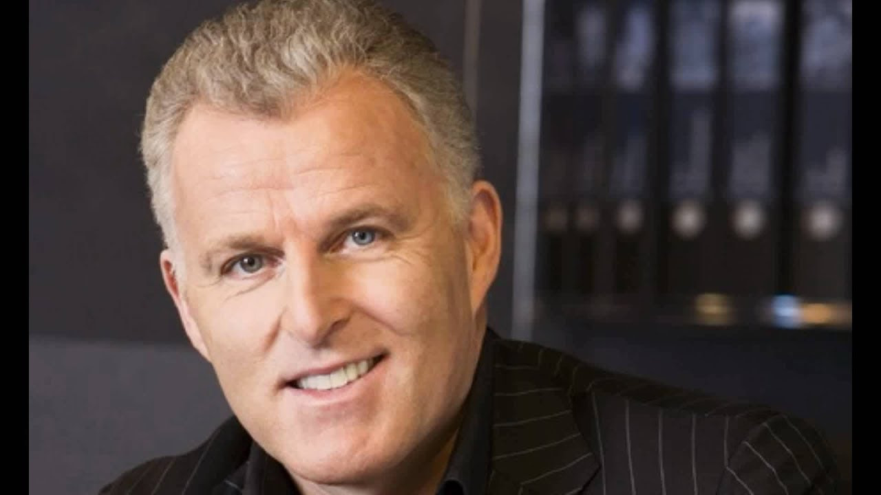 Peter R. De Vries: "Waarom noemt u mij berucht" - YouTube