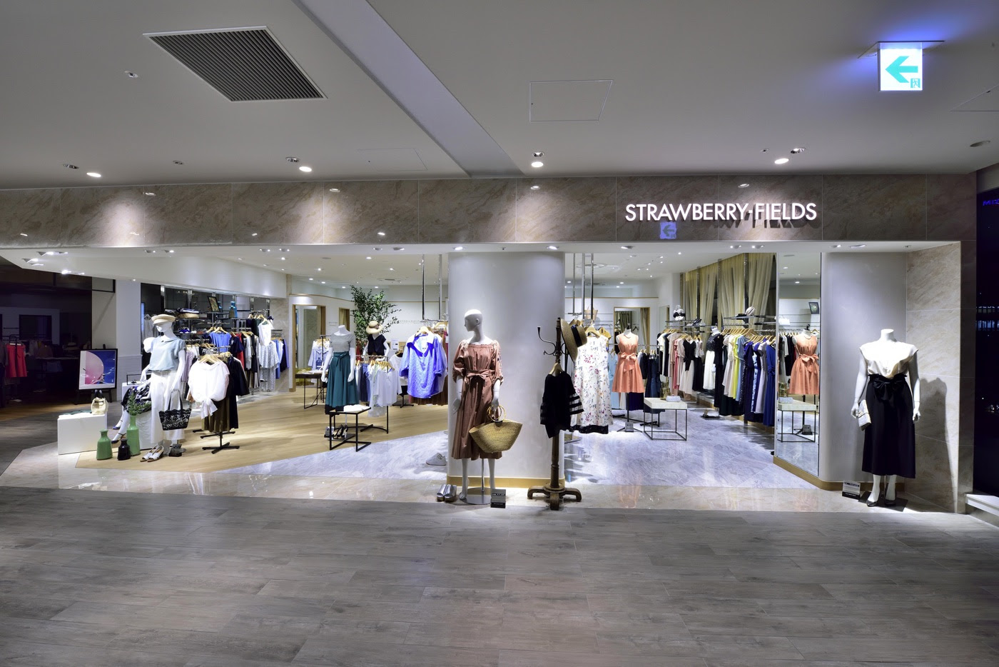 Strawberry Fields タカシマヤ ゲートタワーモール店 株式会社バウハウス丸栄 店舗デザイン 店舗設計 店舗内装