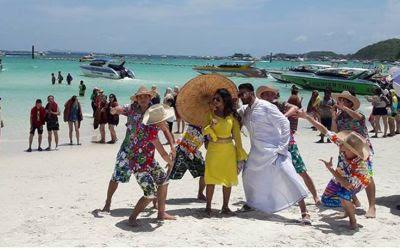 বসগিরি সিনেমার গানের দৃশ্যে শাকিব, বুবলি