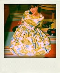 portrait button-pola