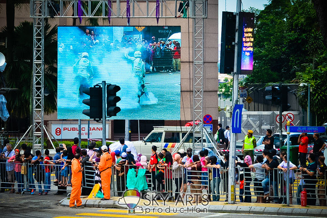 Petronas Motorsport Demo Run 2013 KLCC 17 March | TianChad.com
