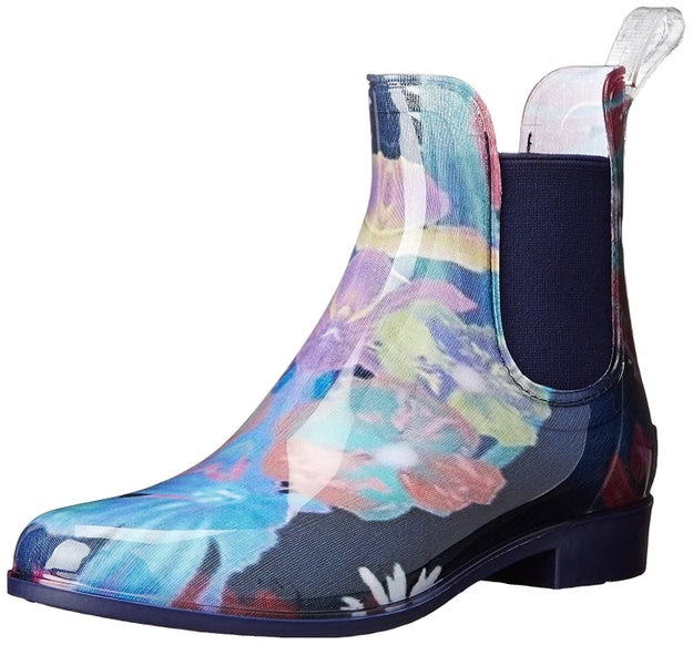 Gorgeous floral rain boots that will brighten up any dreary day.