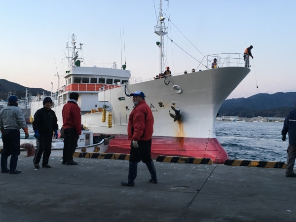 遠洋マグロ漁船に乗船した場合の賃金 給料 マグロ漁船の漁師を目指す人へ 漁船員になろう