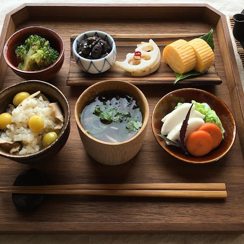 炊き込み ご飯 の 時 の 献立