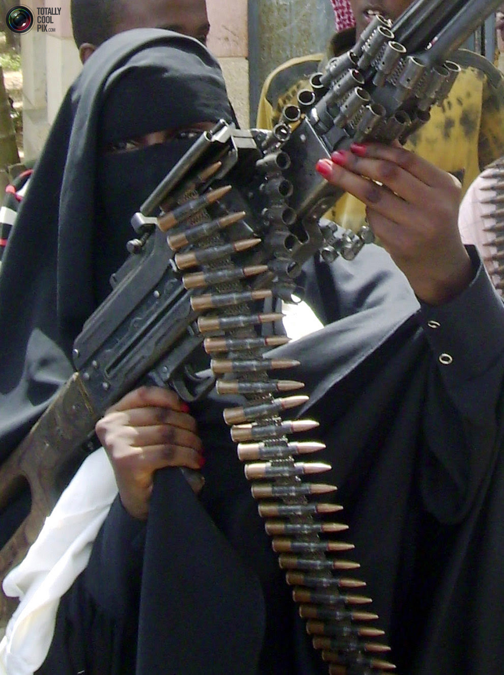 female16 Female soldiers from around the world