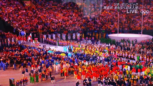 リオオリンピック開会式で日本選手団は唯一無二でした スパルタスロンとutmbへの遥かなる道
