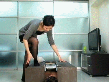 My beautiful Mistress deposits diarrhea