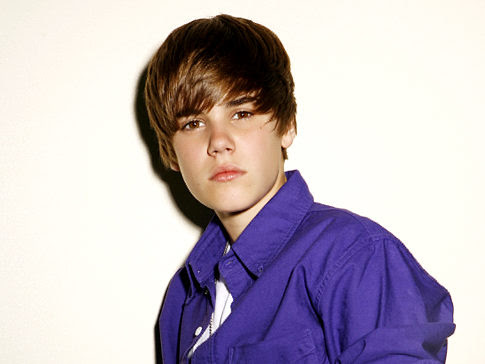 justin bieber heart symbol. 2011 justin bieber heart sign.