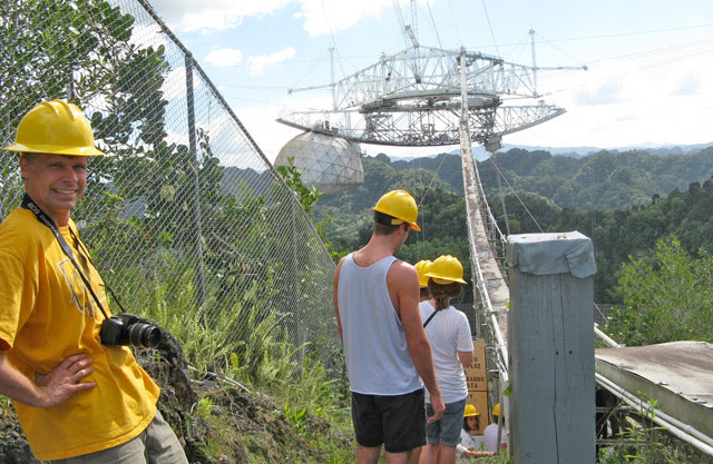 E&ES Faculty, Students Tour Radio Telescope in Puerto Rico | News @ Wesleyan
