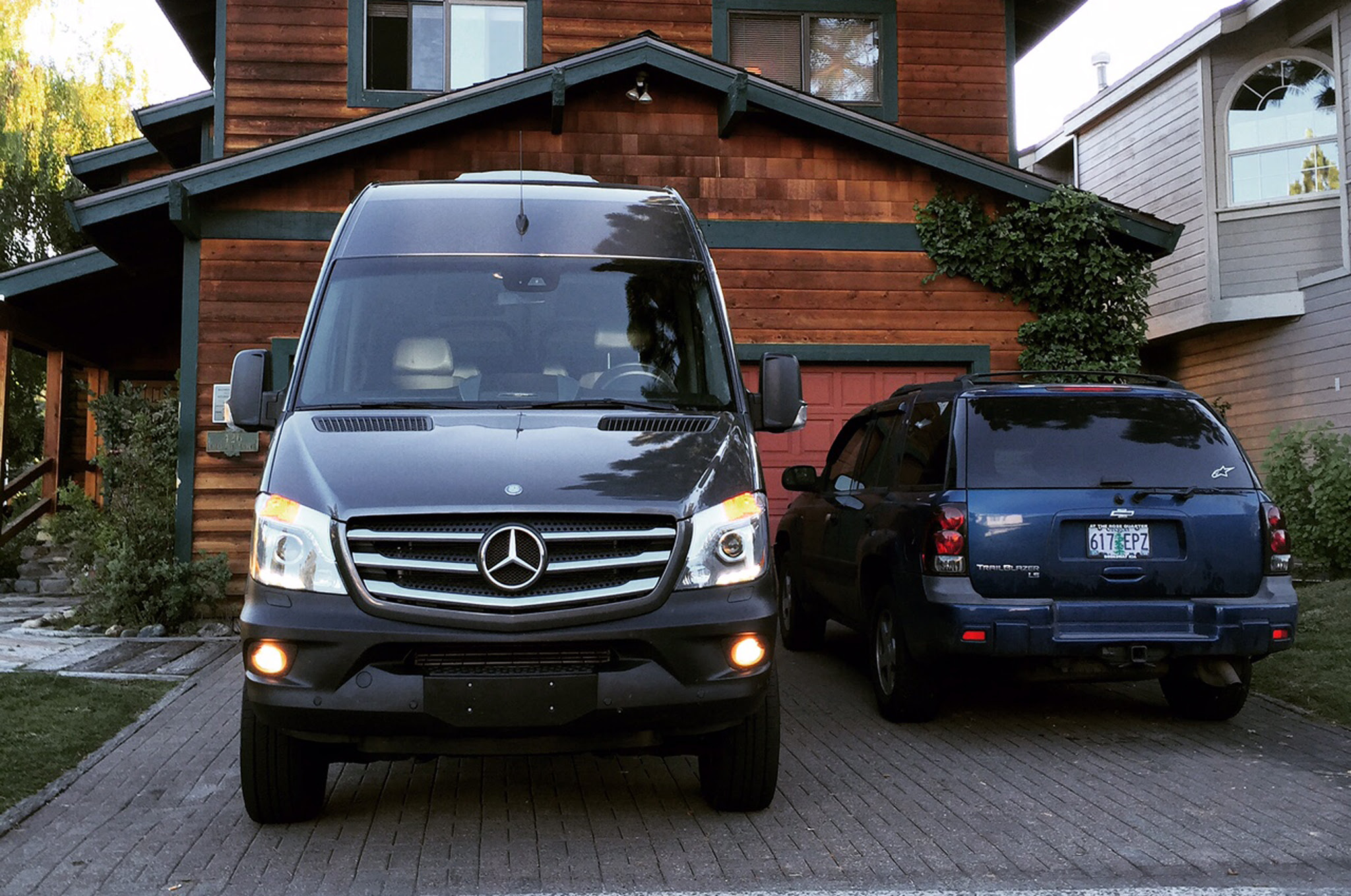 2015-Mercedes-Benz-Sprinter-4x4-Passenger-Van-front-end-04