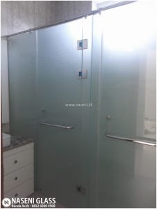 Shower Box