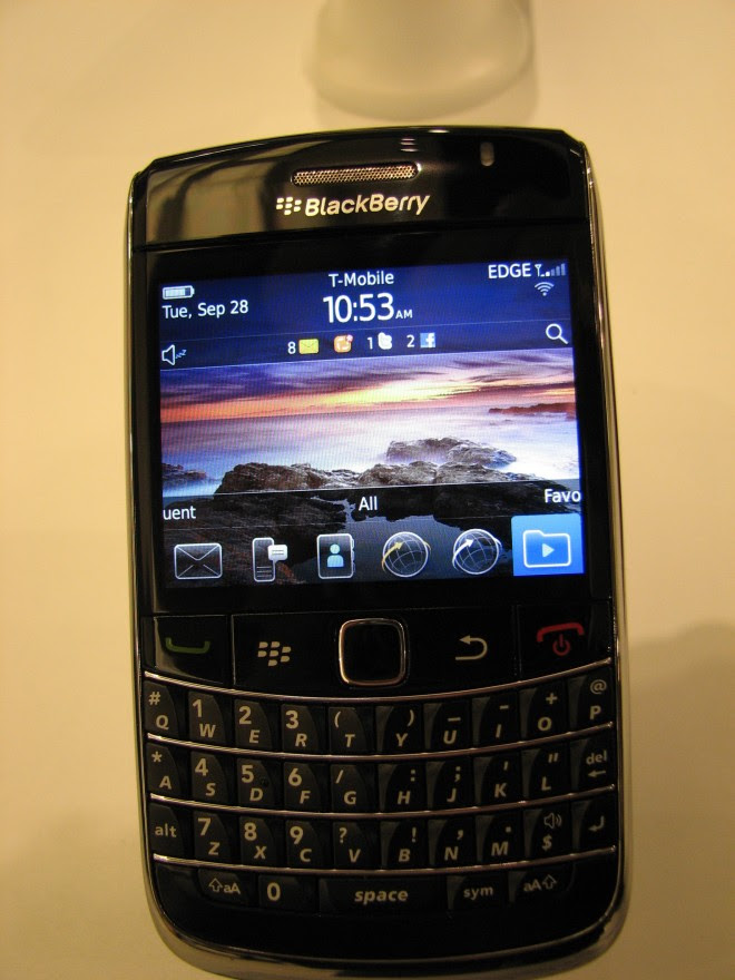 Official OS 6 for BlackBerry Bold 9700 Released by Vodafone