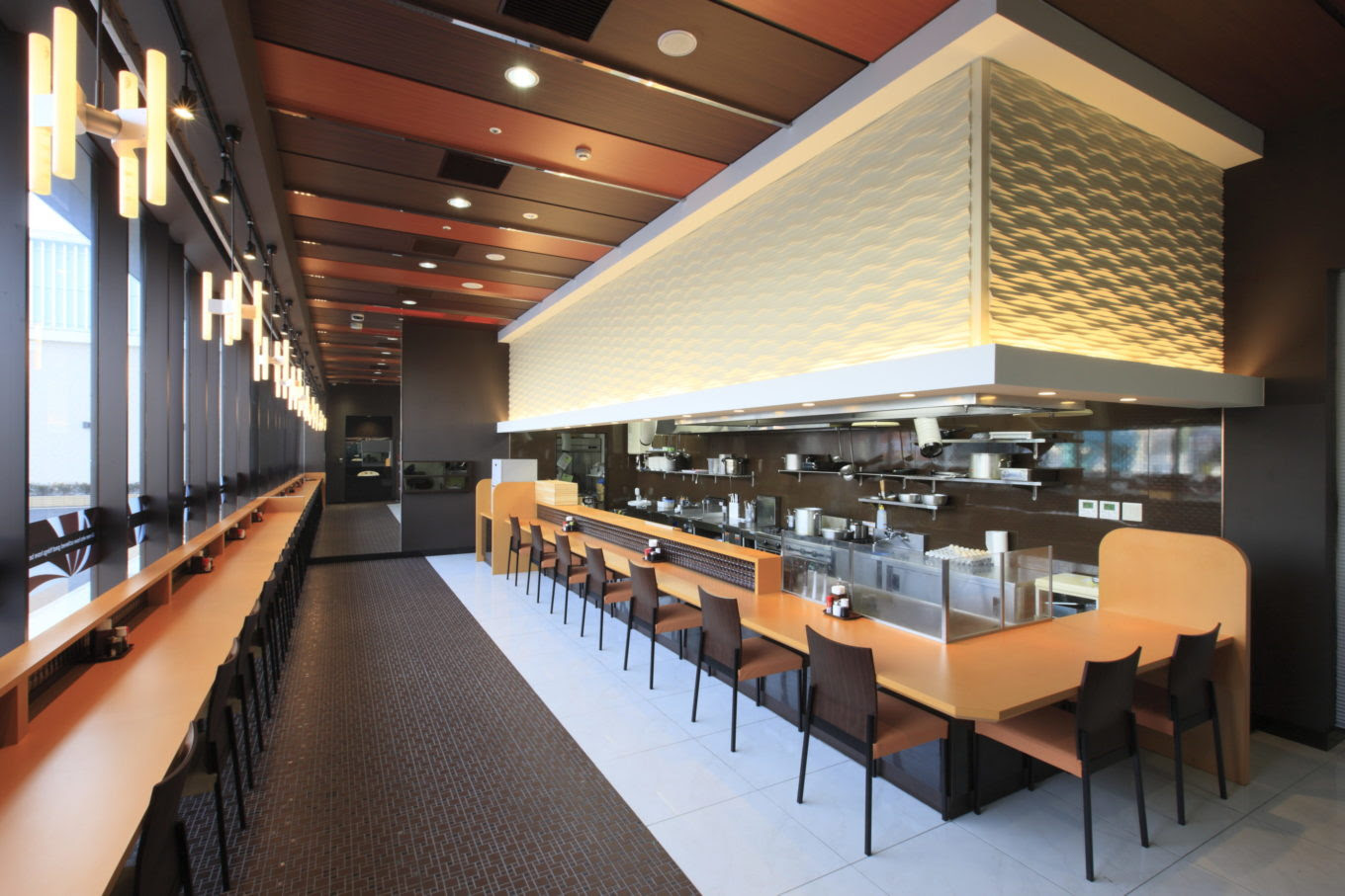 モナコパレス浜線店 実績紹介 光進建設