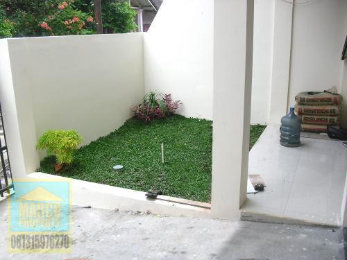TERAS & TAMAN