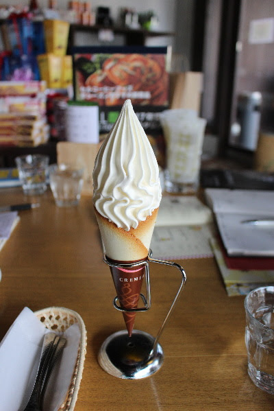 富山カフェ 超濃厚ソフトクリームに驚き セルコーヒーロースターズ 株 タニデザイン富山