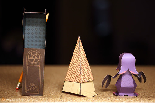 Papertoy Monsters Book 006