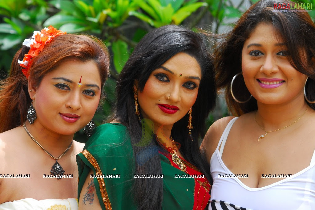 http://img.ragalahari.com/feb2011/gallery/sound-party-movie-gallery/sound-party-movie-gallery5.jpg