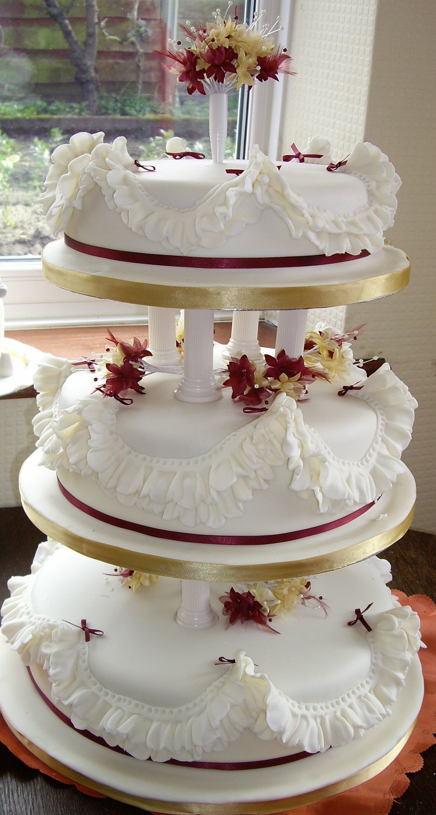 Possibly the most beautiful cake in the world!? By ...