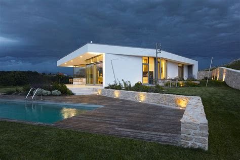 modernes einfamilienhaus mit pool  oesterreich studio