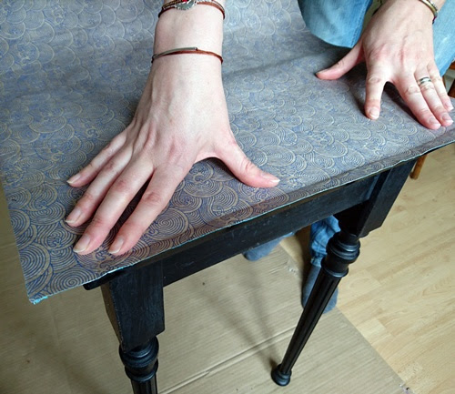 Customisation D Un Petit Bureau En Formica Atelier Deco Des Tilleuls
