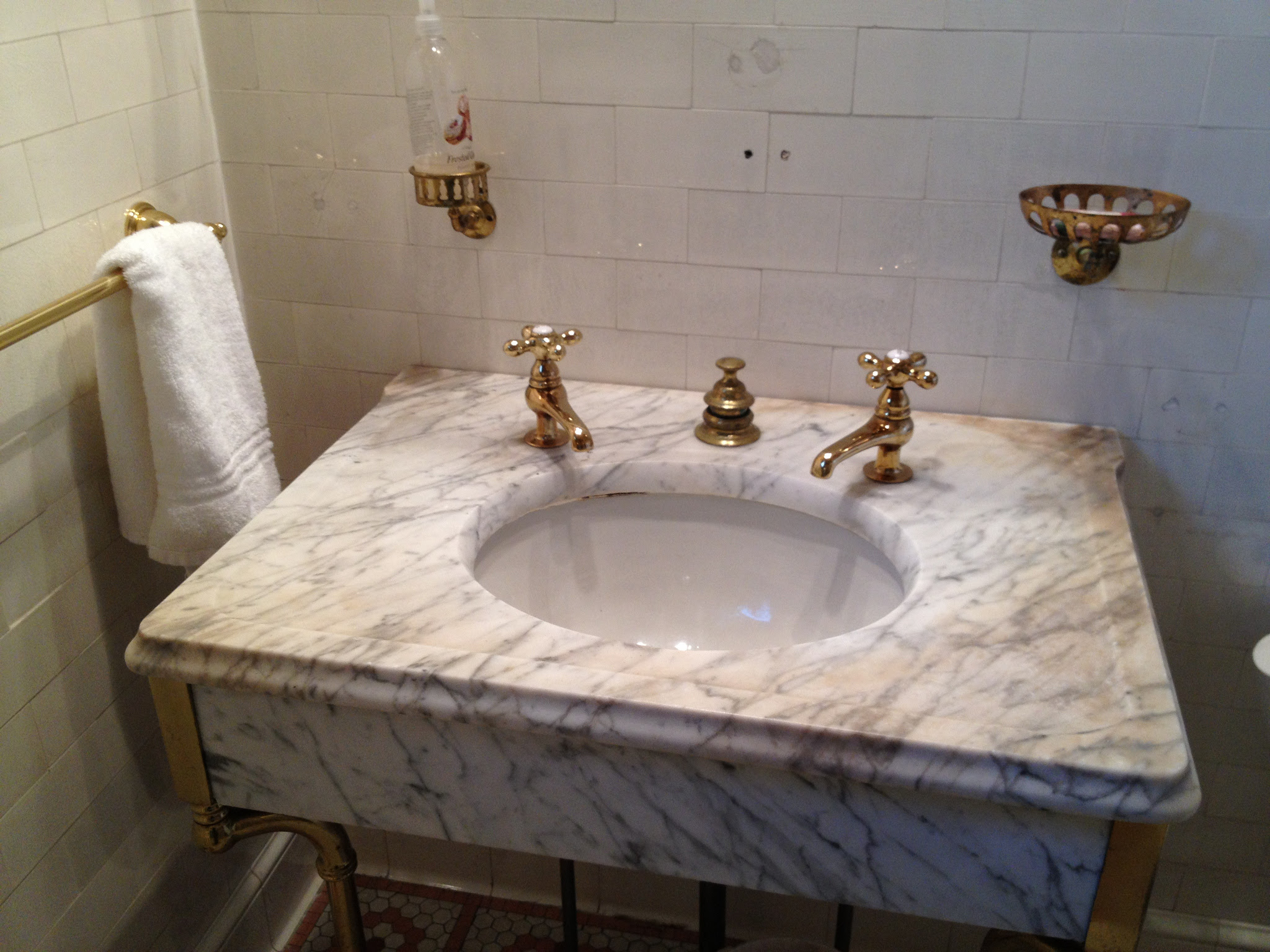 Replacing an old bathroom sink and vanity a guide
