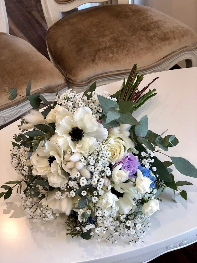 結婚式ブーケ集春夏秋冬おすすめ ナチュラルクラッチブーケ アンティーク エレガントテーストおすすめ 結婚式の花の専門店 東京 横浜 さいたま対応 花屋福太郎