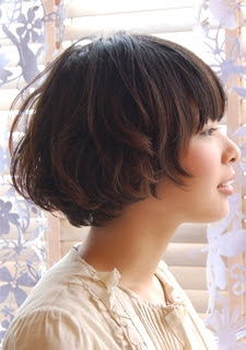 フレンチマッシュボブ Style Mono Hair 大阪市中央区南船場の美容室