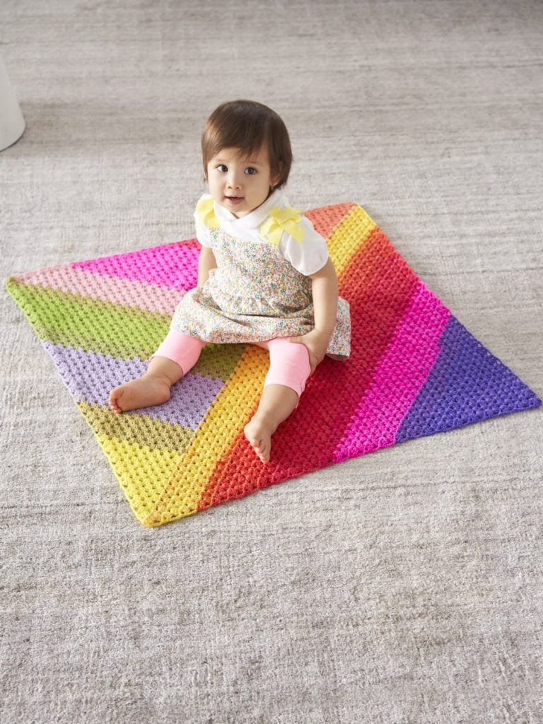 Free Crochet Pattern For A Granny Triangles Afghan Crochet Kingdom