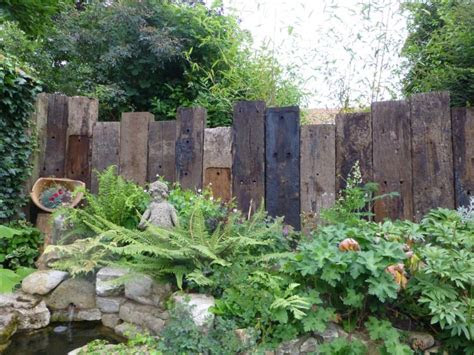 north nottingham wall  vertical  railway sleepers