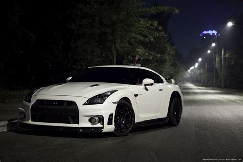 nissan gtr  custom