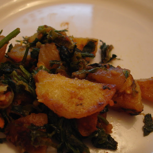 Methi Bhaji (Fenugreek leaves with potato) by rovingI