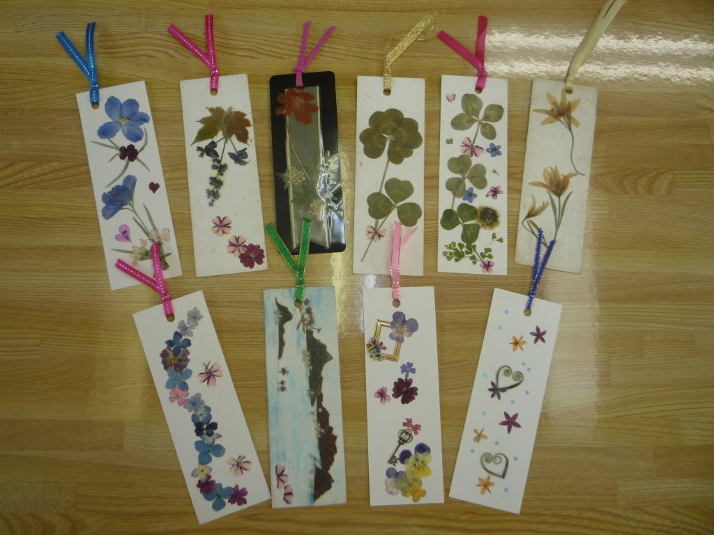 押し花で本のしおり作り ゆめみる本棚