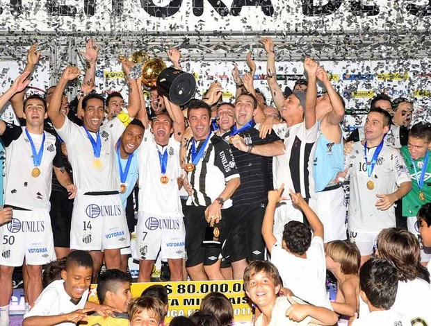 Santos é campeão da Liga Futsal 2011 (Foto: Ivan Storti/Santos FC)