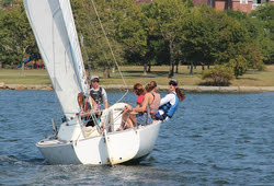 Women J/22 sailing team match racing