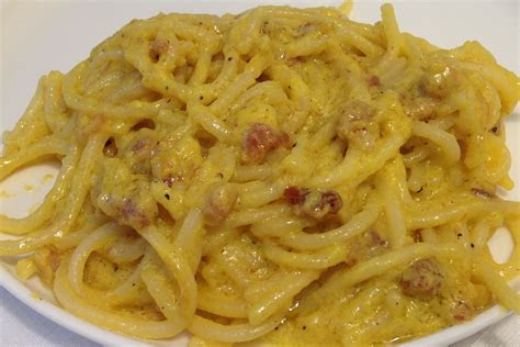 spaghetti alla carbonara ricetta tradizionale romana