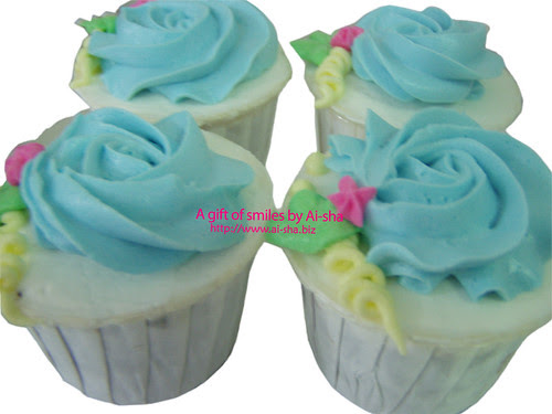 Rose Buttercream Cupcake Blue