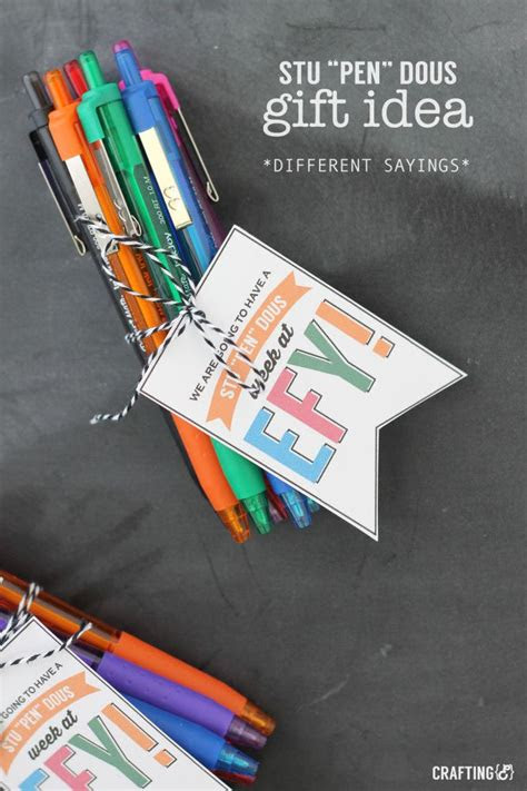 When looking for some great ideas for college graduation gifts for that special person in your life, it can be daunting trying to find the perfect one. Pen gift idea with printable tags in different sayings