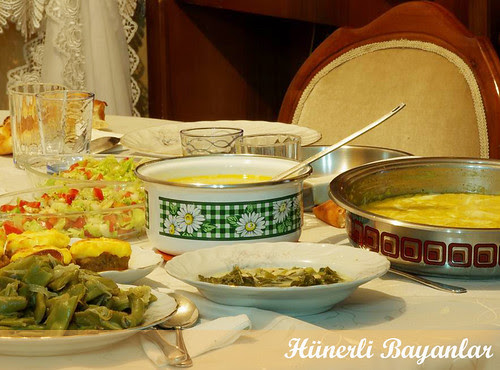 Gülsüm Teyze - İftar Sofrası
