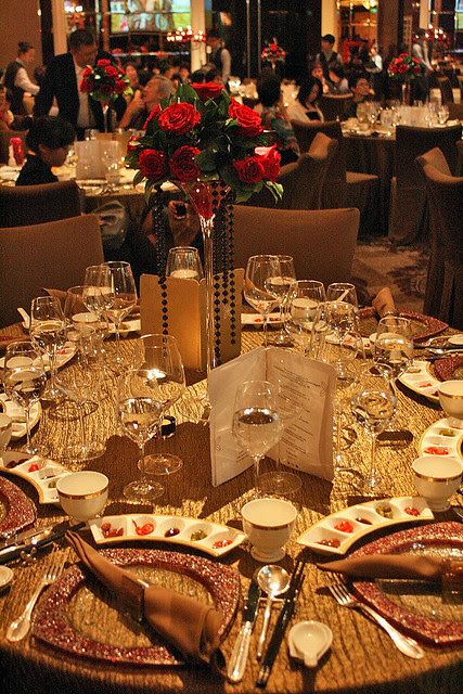 Table setting so grand!